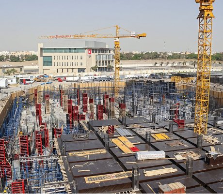 AUM University Car Park – Al-Eqaila